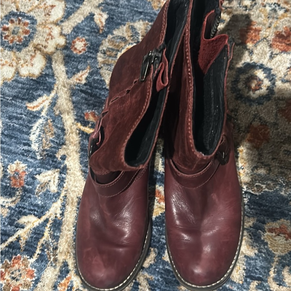 Clarks Women's Dark Red Leather/suede Combat Boots zip side and buckle detail.
